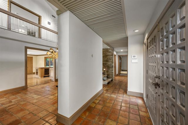 3909 Courtshire Drive, Dallas, TX 75229