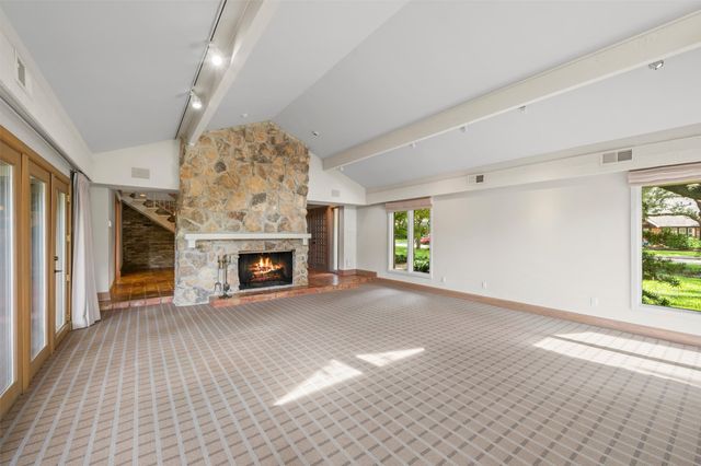 3909 Courtshire Drive, Dallas, TX 75229