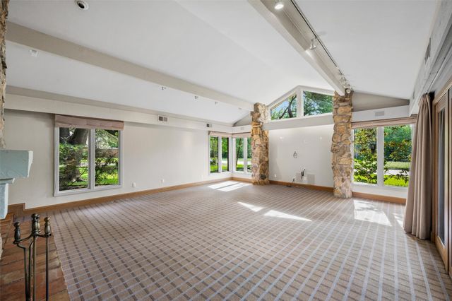 3909 Courtshire Drive, Dallas, TX 75229