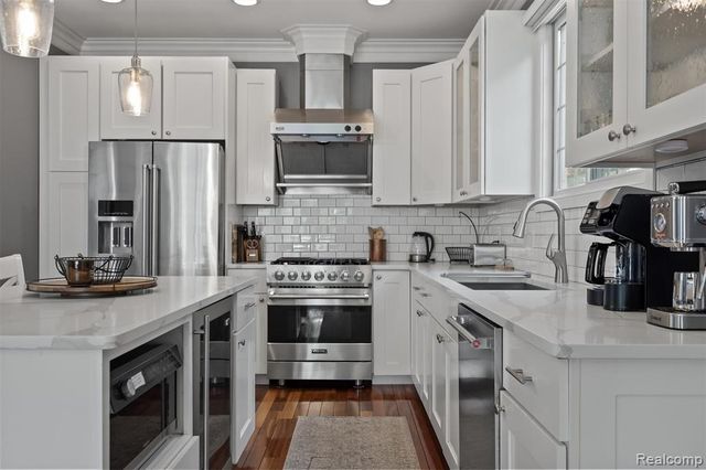 1400 Holland Street, Birmingham, MI 48009