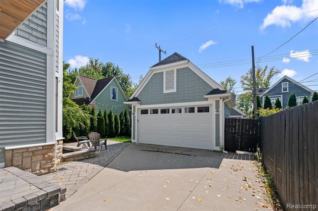 1400 Holland Street, Birmingham, MI 48009