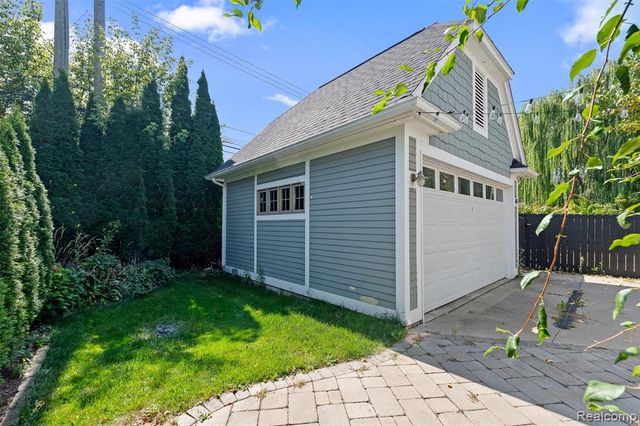 1400 Holland Street, Birmingham, MI 48009