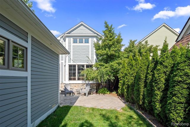 1400 Holland Street, Birmingham, MI 48009