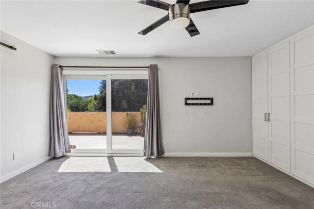 42 Kanan Road, Oak Park, CA 91377
