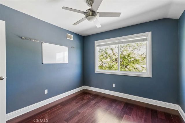 42 Kanan Road, Oak Park, CA 91377