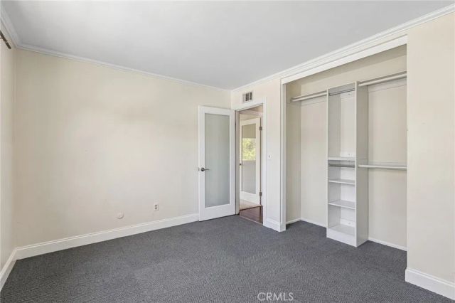 42 Kanan Road, Oak Park, CA 91377