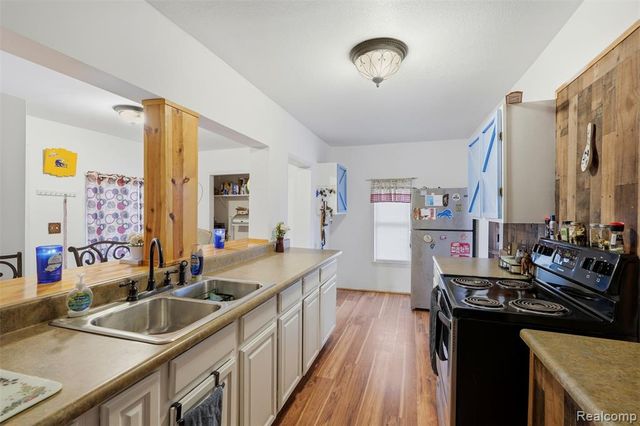 8732 Kinch Road, Jackson, MI 49201