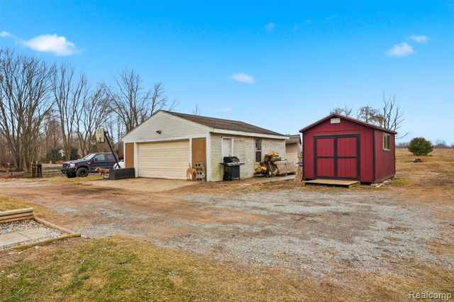 8732 Kinch Road, Jackson, MI 49201