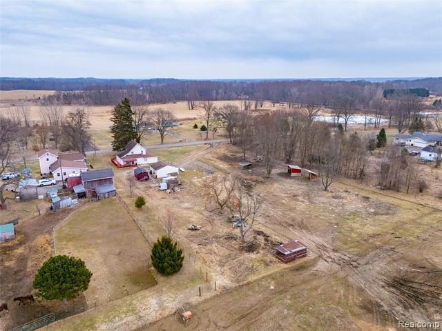 8732 Kinch Road, Jackson, MI 49201