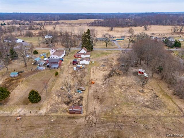 8732 Kinch Road, Jackson, MI 49201