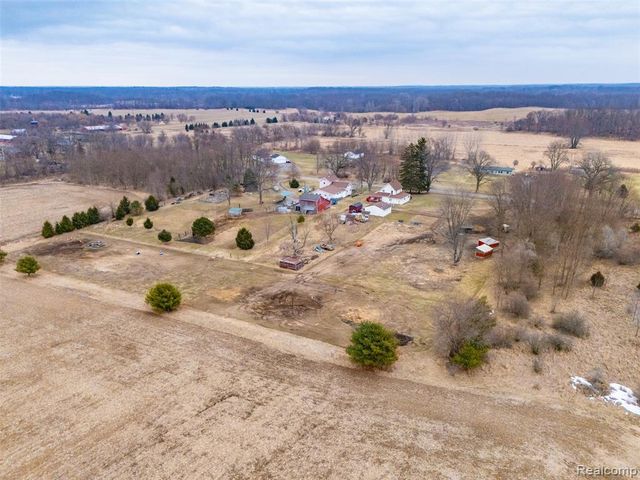 8732 Kinch Road, Jackson, MI 49201