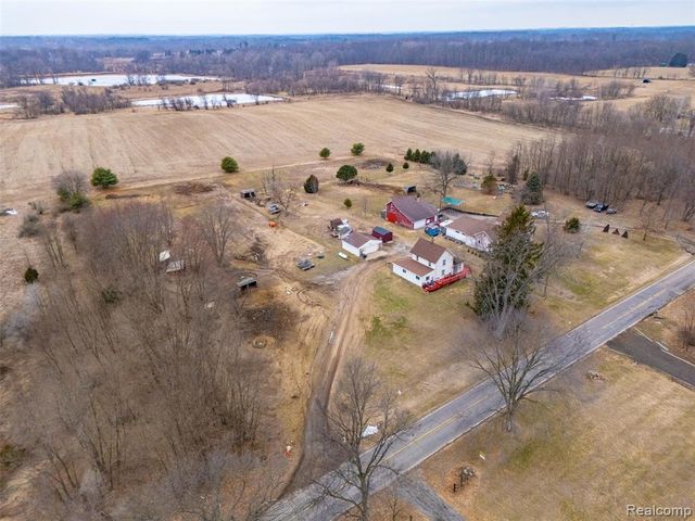 8732 Kinch Road, Jackson, MI 49201