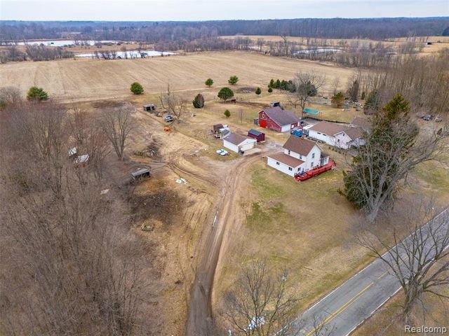 8732 Kinch Road, Jackson, MI 49201