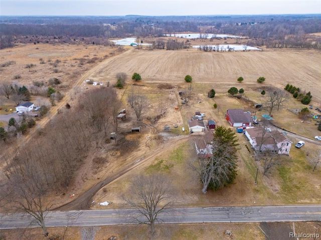 8732 Kinch Road, Jackson, MI 49201