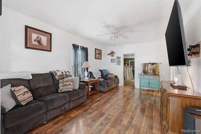 8732 Kinch Road, Jackson, MI 49201