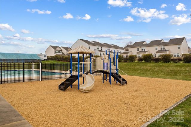 112 Canada Drive, Statesville, NC 28677