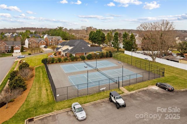 112 Canada Drive, Statesville, NC 28677