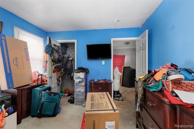 18250 Sorrento Street, Detroit, MI 48235