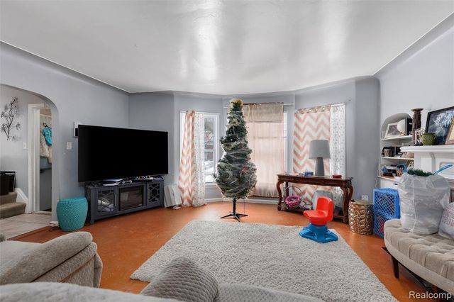 18250 Sorrento Street, Detroit, MI 48235