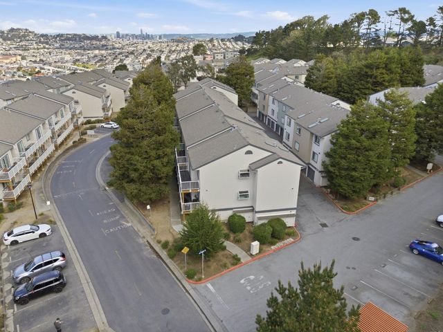 1020 San Gabriel Circle 446, Daly City, CA 94014