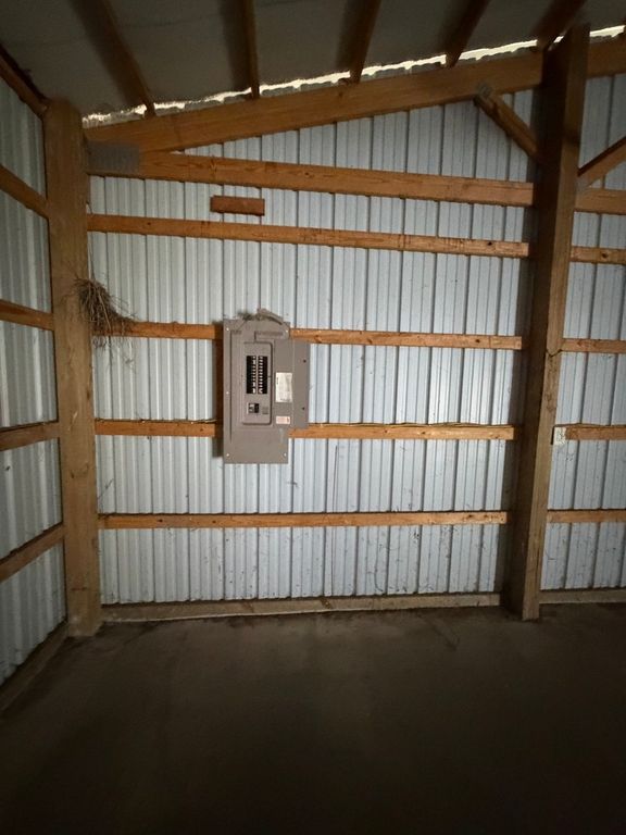 Image 4 of property listing at 637 N HICKORY Street, Centralia, IL 62801