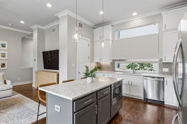 4402 Lafayette Street B, Dallas, TX 75204
