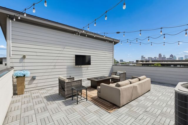 4402 Lafayette Street B, Dallas, TX 75204