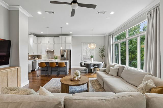 4402 Lafayette Street B, Dallas, TX 75204