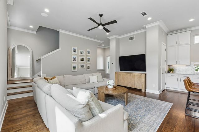 4402 Lafayette Street B, Dallas, TX 75204