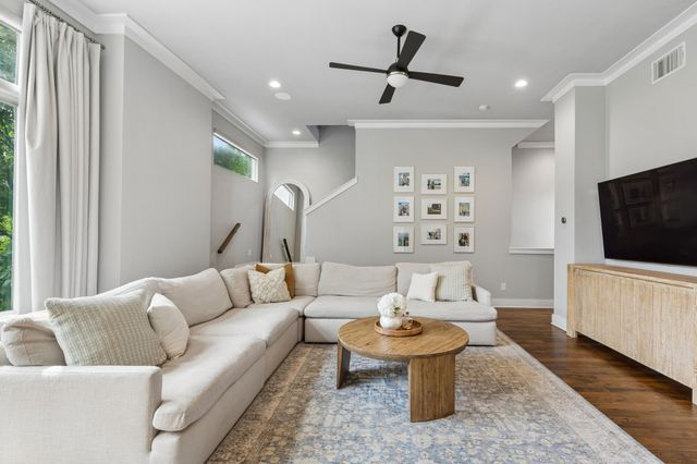 4402 Lafayette Street B, Dallas, TX 75204