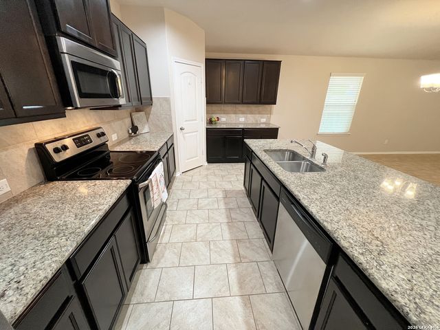 1713 London Blue, San Antonio, TX 78245