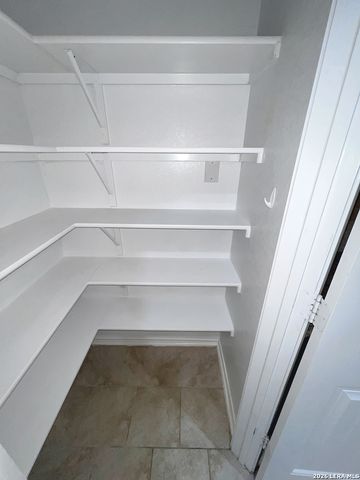 1713 London Blue, San Antonio, TX 78245