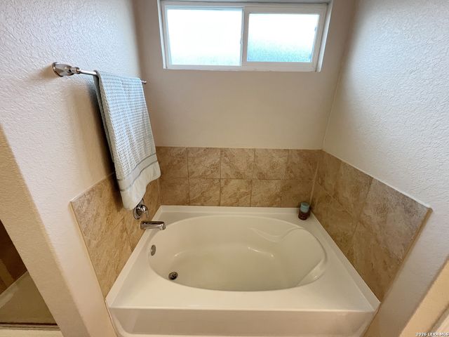 1713 London Blue, San Antonio, TX 78245