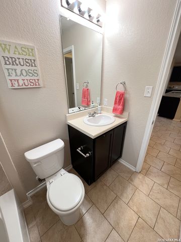 1713 London Blue, San Antonio, TX 78245