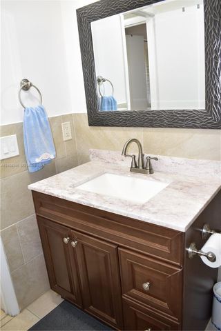 9320 Sunrise Lakes Blvd 303, Sunrise, FL 33322