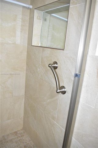 9320 Sunrise Lakes Blvd 303, Sunrise, FL 33322