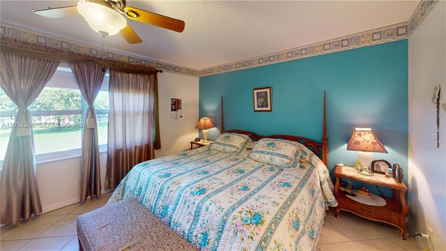 9320 Sunrise Lakes Blvd 303, Sunrise, FL 33322