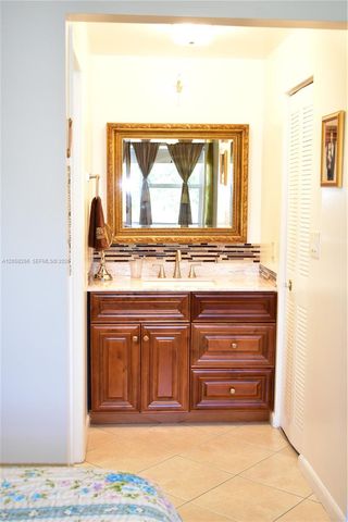 9320 Sunrise Lakes Blvd 303, Sunrise, FL 33322
