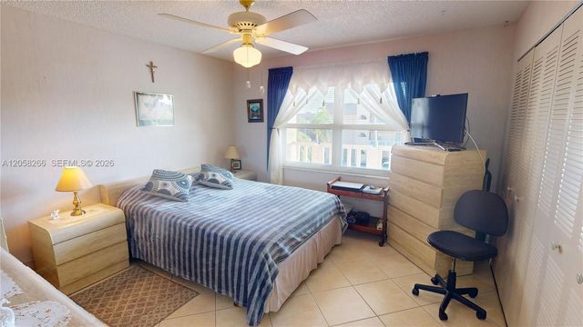9320 Sunrise Lakes Blvd 303, Sunrise, FL 33322