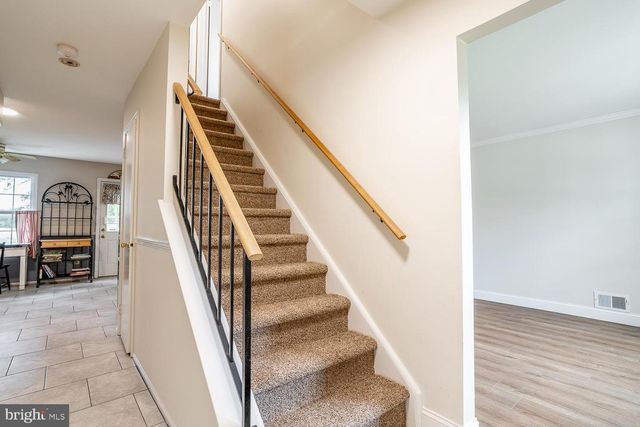 10 HONEY LOCUST LN, Eastampton, NJ 08060