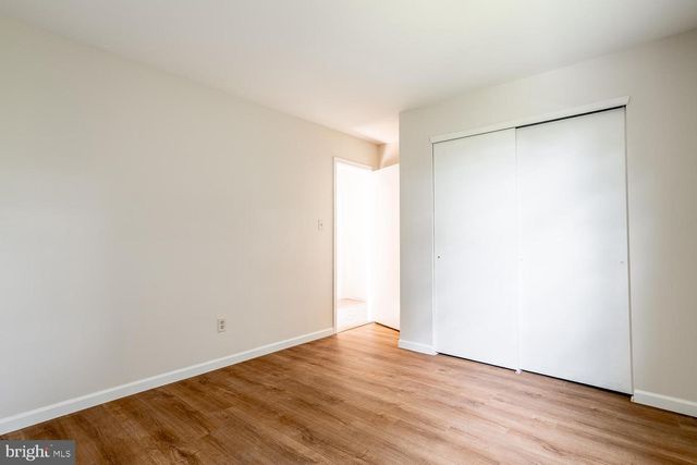 10 HONEY LOCUST LN, Eastampton, NJ 08060