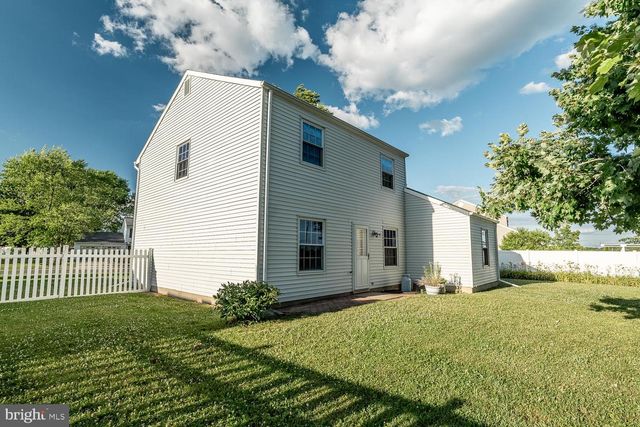 10 HONEY LOCUST LN, Eastampton, NJ 08060