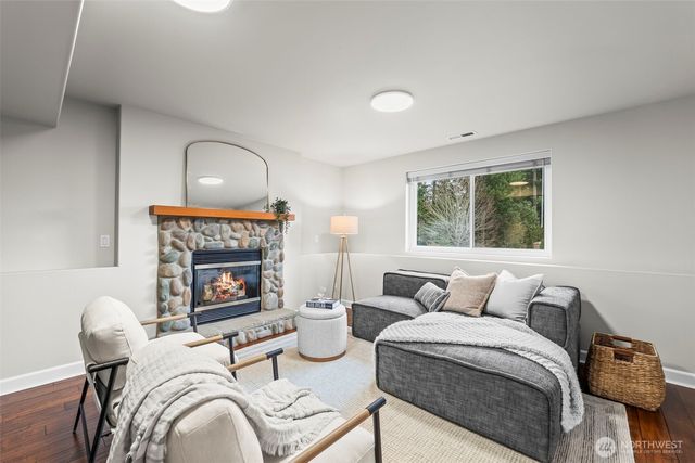 11124 63rd Avenue NW, Gig Harbor, WA 98332