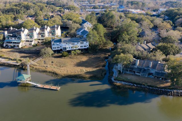 115 Wappoo Landing Circle, Charleston, SC 29412