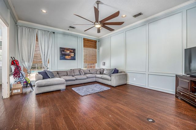 419 Oak Haven Street, Baytown, TX 77520