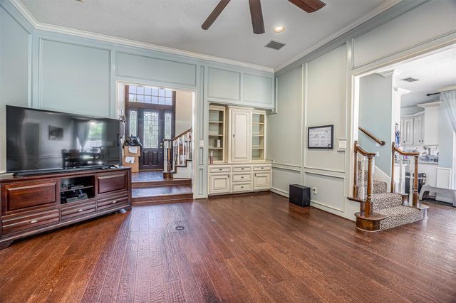 419 Oak Haven Street, Baytown, TX 77520