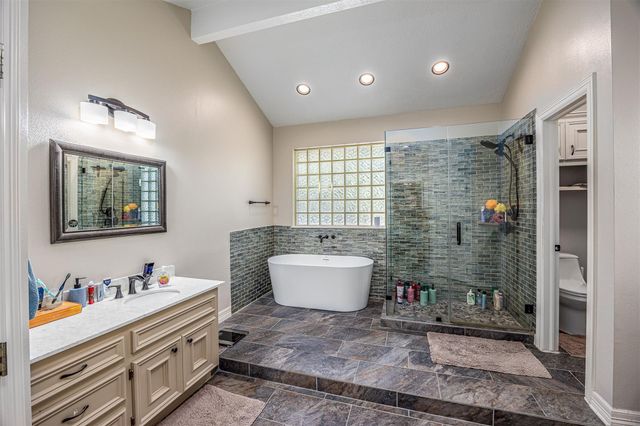 419 Oak Haven Street, Baytown, TX 77520