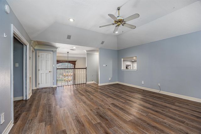 419 Oak Haven Street, Baytown, TX 77520