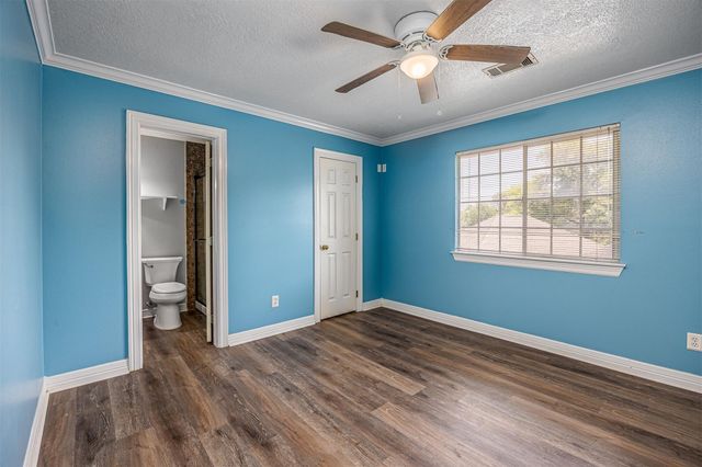 419 Oak Haven Street, Baytown, TX 77520