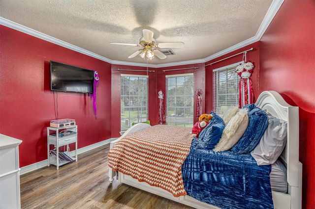 419 Oak Haven Street, Baytown, TX 77520